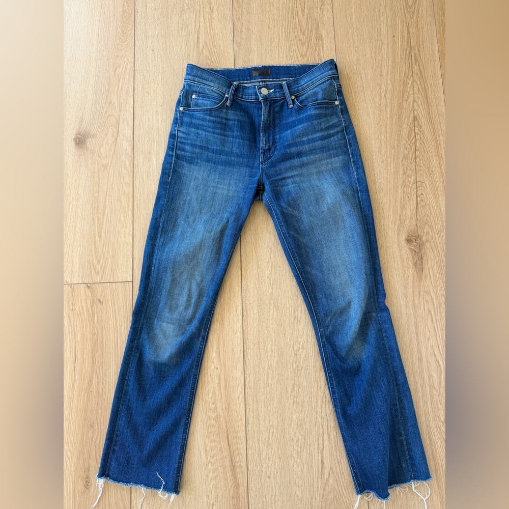 MOTHER mid rise dazzler crop fray